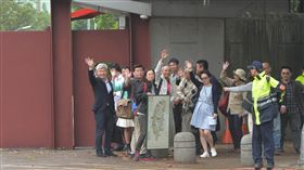 NGOs環境會議代表拜會蔡總統（1）全國NGOs環境會議合辦團體代表們15日到總統官邸拜會總統蔡英文。中央社記者孫仲達攝　107年4月15日