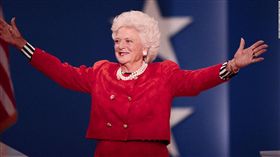 美國前總統老布希（George H.W. Bush）的妻子芭芭拉（Barbara Bush）／圖／翻攝自推特