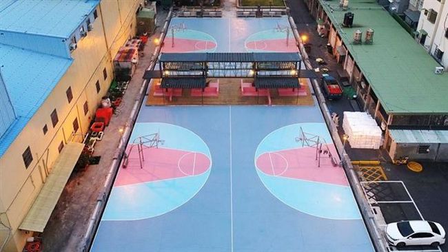 高市籃球場獲建築奧斯卡　比例怪遭轟