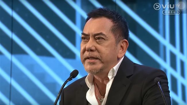 黃秋生開轟成龍　獲讚：演人渣的英雄