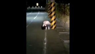 女往大甲三步一跪一拜？網友：在求命