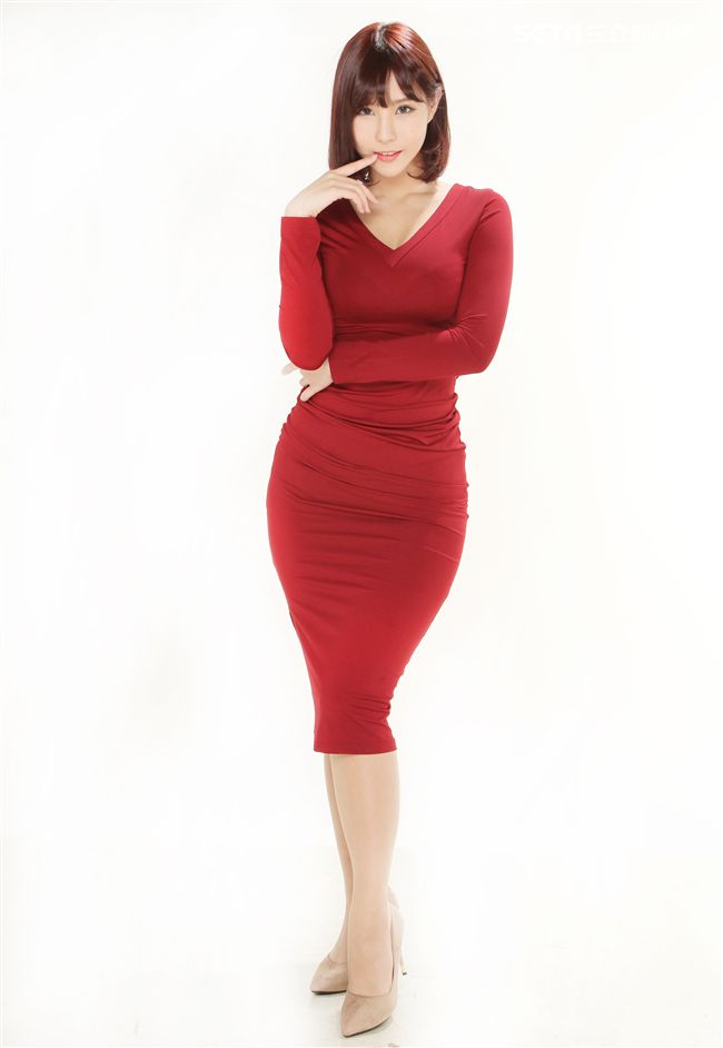 性感正妹希維亞。（記者邱榮吉/攝影）