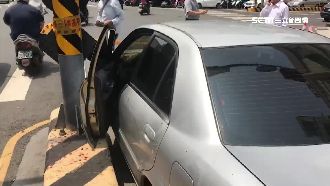 遭嫌犯拖行15公尺　勇警腦震盪送醫