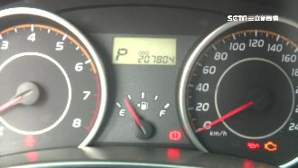 動手腳？車主質疑二手車行刪減里程數