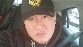 圖說：網紅,館長,陳之漢,愛妻,酸民。（圖／翻攝臉書粉專飆捍）