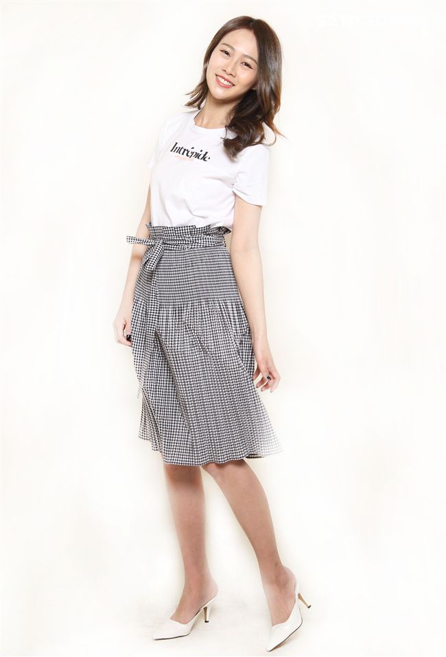 性感正妹牟靜婷（牟阿牛）。（記者邱榮吉/攝影）