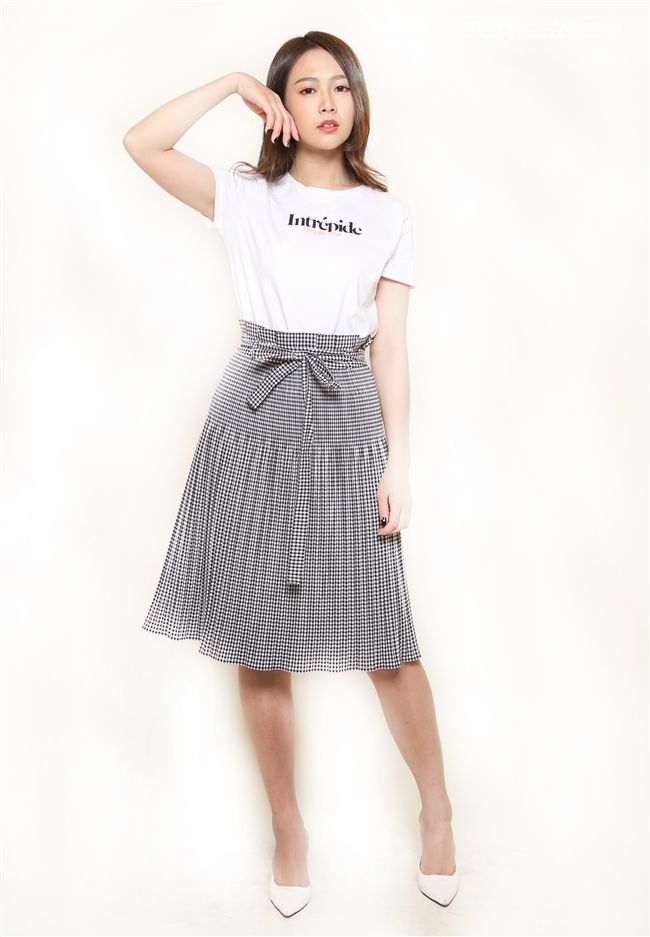 性感正妹牟靜婷（牟阿牛）。（記者邱榮吉/攝影）