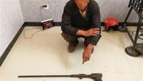 酒後打賭比槍法,下體,酒醉,褲襠,打賭,睪丸,蛋蛋_春城晚報
http://m2.people.cn/r/MV8wXzEwODM2MTA3XzY3Nl8xNTIzODYxNDIz