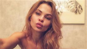 稱知通俄門內幕,白俄女模,瓦什克維琪,Anastasia Vashukevich（圖／推特）