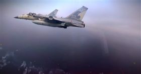 中共實彈軍演　國軍沒在怕！阿帕契、F-16準備好了
圖／翻攝自國防部發言人臉書