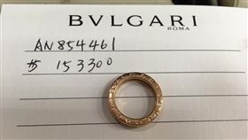 寶格麗,Bvlgari,情侶,電影院,物歸原主,遺失,觀念,貪心,員工,戒指
https://www.facebook.com/photo.php?fbid=1614180482023147&set=pcb.1562697573862402&type=3&theater