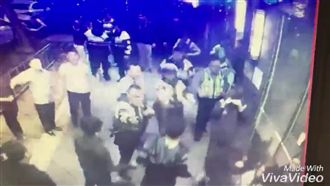 KTV亂鬥　竟用4連發辣椒水槍襲警