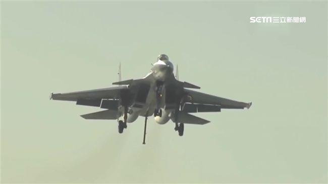 中共戰機掛彈擾台　忽視我50次警告