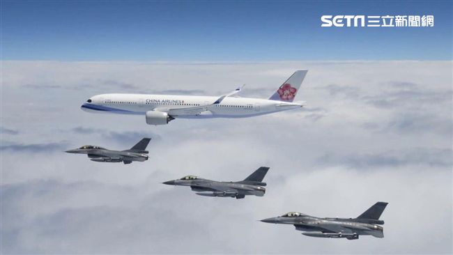 總統返抵國門　四架F-16伴飛