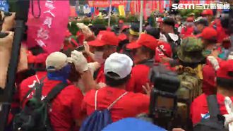 退休警消圍城失控　3記者遭襲慘濺血