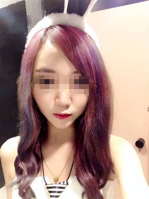 新加坡籍白女為愛私奔來台與戴男同居，最後卻為錢翻臉大打出手（翻攝畫面）