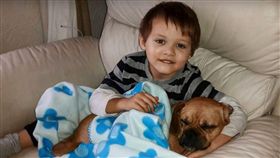 Emma Jackson,Tyler Warmington,英國,思覺失調症,精神分裂,誤殺,殺兒　圖／翻攝自YouTube https://goo.gl/FPbSvf