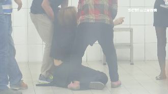 貨車駕駛慘死國道　妻痛哭：不要走！