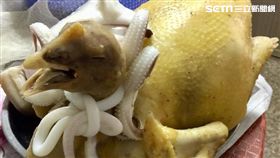 祭品「花枝鎖雞喉」／網友陳佳佳提供