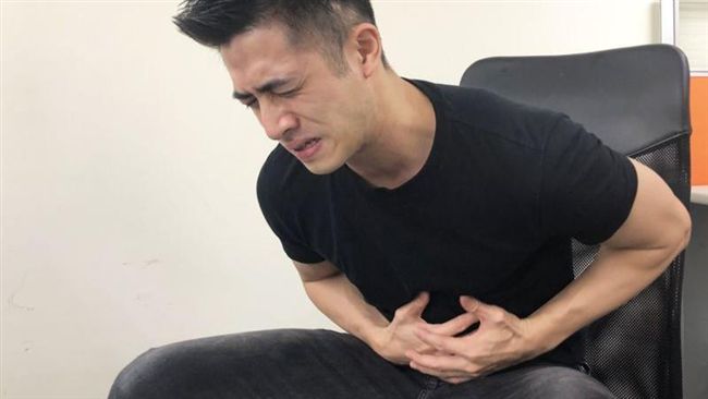 你是宿便族嗎？十個上班族九個便秘