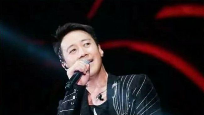 黎明當爸卻不爽　直嗆「不再去醫院」
