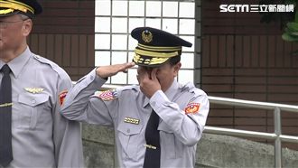 國道四隊含淚送行　大隊長掩面拭淚