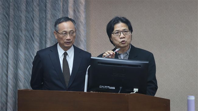 遭攔檢駕駛申請國賠？葉俊榮：不適當