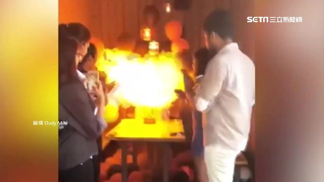 生日派對氣球遇燭火爆炸　壽星遭火吻