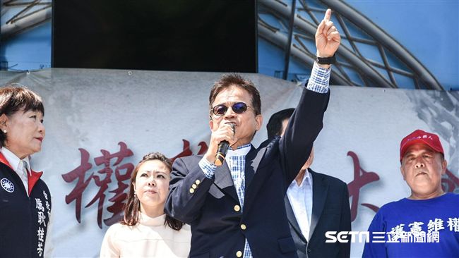 退伍軍人上街反年改　藍委到場力挺