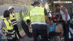 新北市,三重,仁愛街,河邊北街,持刀,自摔,恐嚇公眾,翻攝畫面