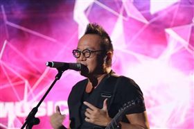 旅遊變無酬錄節目？全程跟拍未告知　黃大煒怒告女廚神（圖／翻攝自黃大煒臉書）