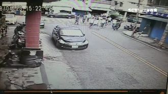 3度狹路相逢！　仇家街頭大戰3回合