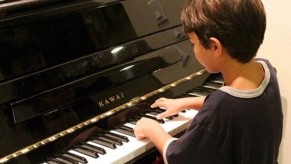 琴要怎教？他教了近一甲子這麼說…