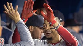 ▲波士頓紅襪強打Mookie Betts單場雙響砲。（圖／美聯社／達志影像）