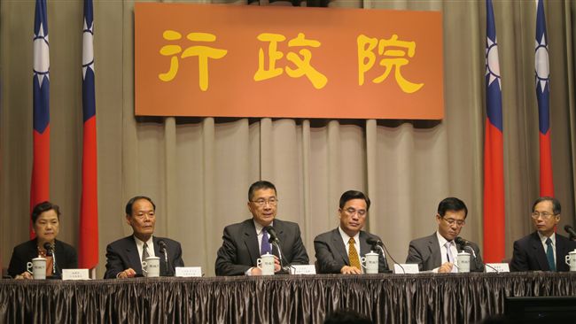 政院：太陽花非暴力　和反軍改差很大