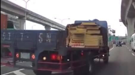 貨車國道狂切　網友怒：根本隨機殺人