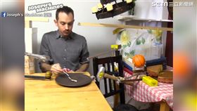 自製機關讓蛋糕自己送上桌。（圖／翻攝自Joseph's Machines臉書）