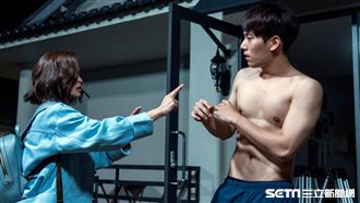 「小紅豆」首見客！子閎為戲秘練胸肌