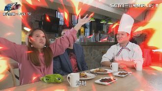 網紅試吃五千元和牛　遭肉汁濺射滿嘴