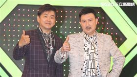 由余天、賀一航、謝金晶共同主持的「天生王牌」首錄。（記者邱榮吉/攝影）