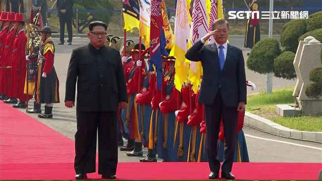 文在寅見金正恩第一句：很高興見到你