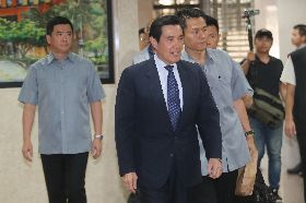 國民黨三中黨產案　馬英九出庭（2）