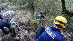 16:9
登玉山不慎滑落邊坡…頭部3公分撕裂傷　警消緊急出動搶救
圖／嘉義縣消防局提供