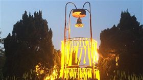 台大,管中閔,校長,遴選,教育部,黃絲帶　圖／翻攝自臉書