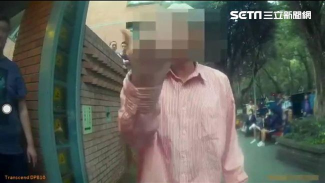 校門口咆哮被制伏　他：強姦有錯嗎？