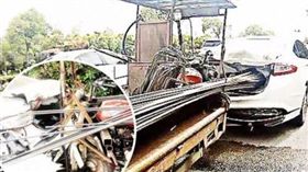 鋼筋,鋼條大陸,浙江,溫州,車禍,餵奶,追撞,車尾,插入,保險桿　圖／翻攝自澎湃新聞　https://goo.gl/89aawT