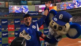 松坂大輔拿下勝投。（圖／翻攝自中日龍推特）