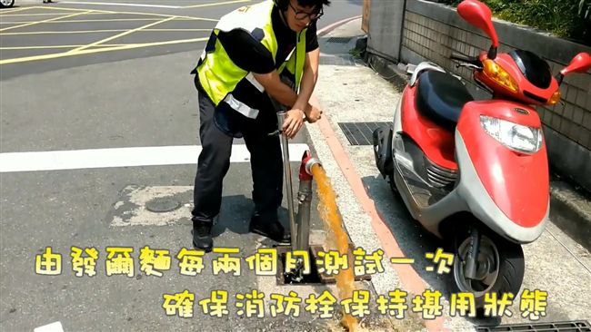 消防員涉險進火場外　日常也處處險境