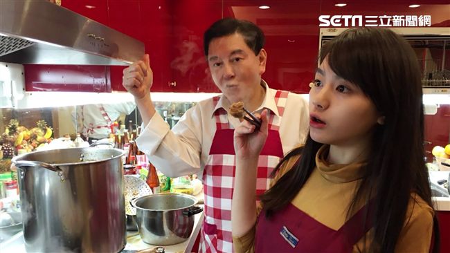 高國華宣布參選　網友只在意正妹女兒
