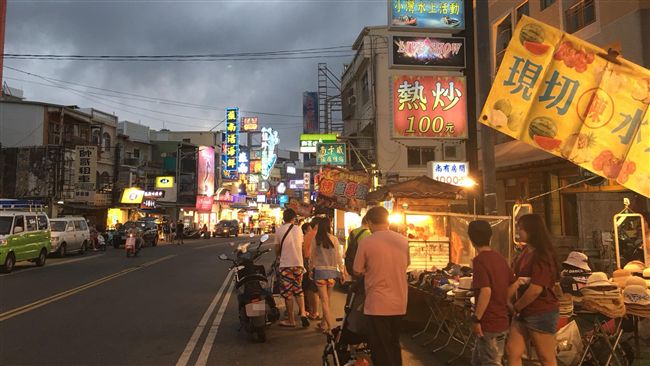 墾丁被票選最爛夜市　當地人喊不公平